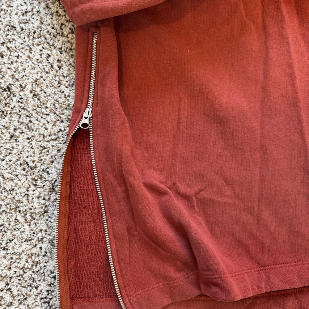 GAP Maternity Rust Sweatshirt - Picture 3 of 5